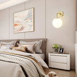 צמוד קיר מעוצב דגם רוני זכוכית חלבית