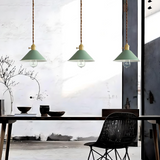 גוף תליה מעוצב דגם סהר, ירוק פסטל